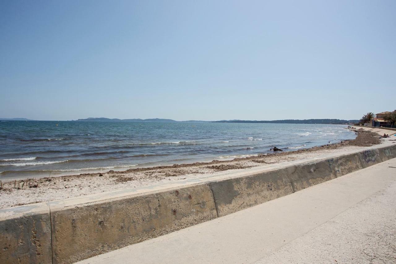 DUPLEX 4 PERSONNES A 200m DE LA MER Apartman Hyères Kültér fotó