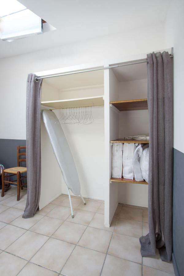 DUPLEX 4 PERSONNES A 200m DE LA MER Apartman Hyères Kültér fotó